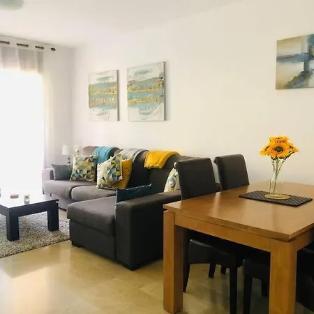 Apartment Ground Floor 2 Bed La Duquesa With 5 Pools And Large Terrace *